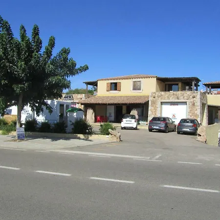 Sardegna E Casa Laura Ferienhaus *